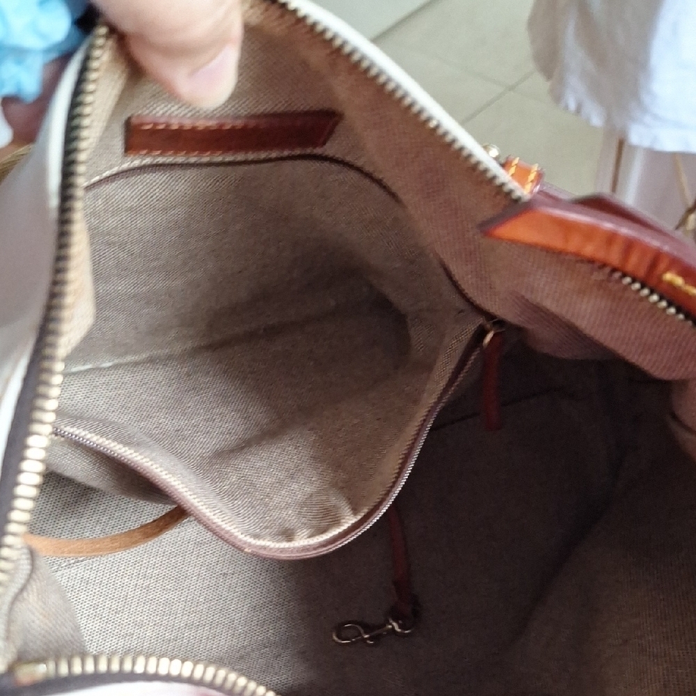 Dooney & Bourke Cream and Brown Leather Shoulder Bag - Picture 10 of 16